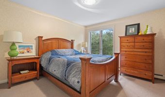 99 Birkdale Rd, Bedford, NH 03110