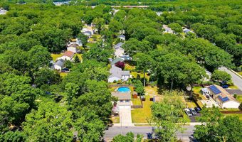 59 Park Ave, Bayville, NJ 08721