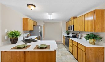16610 SE VALLEY VIEW Rd, Milwaukie, OR 97267