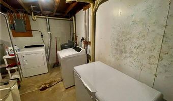 301 E 1st St, Adrian, MN 56110