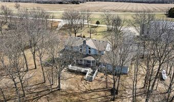 17251 Hollingsworth Rd, Basehor, KS 66007