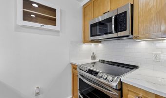 2001 15TH St N 509, Arlington, VA 22201