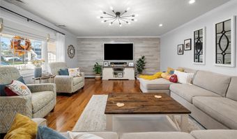 160 Grand Central Ave, Amityville, NY 11701