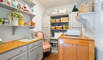 10 Chapel Hill Ct, Barnegat, NJ 08005
