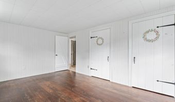 608 Berkeley Ave, Beachwood, NJ 08722
