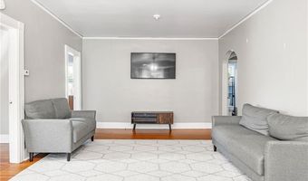 106 Pleasant St, Cranston, RI 02910