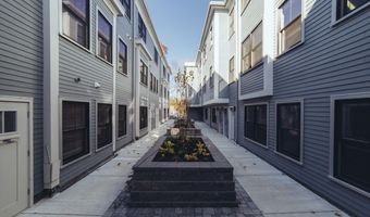 45 Spring St 12A, Boston, MA 02132