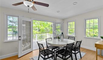 31 Brookside Dr, North Smithfield, RI 02896