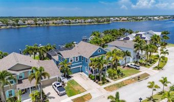 5216 POINT HARBOR Ln, Apollo Beach, FL 33572