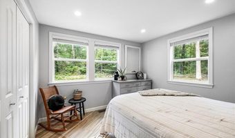 93 Burdickville Rd, Charlestown, RI 02813