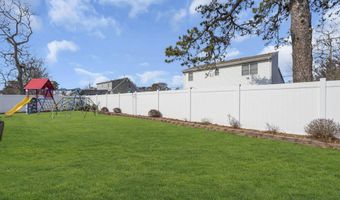 1400 Mizzen Ave, Beachwood, NJ 08722