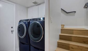315 W Summerfield Cir, Anaheim, CA 92802