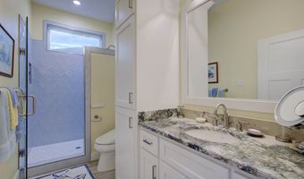 102 Angelfish Ct, Aransas Pass, TX 78336