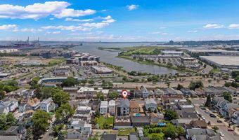 525 AVENUE E 1, Bayonne, NJ 07002