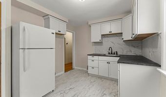 9804 Hubert Ave, Allen Park, MI 48101