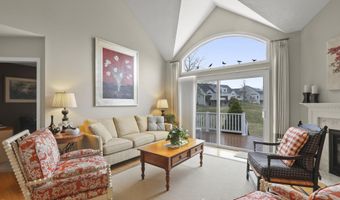2 Amberwood Ct 2, Bourne, MA 02532