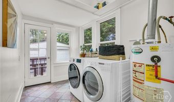 1225 E 48th St, Savannah, GA 31404