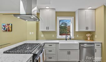 5 Elmore St, Asheville, NC 28804