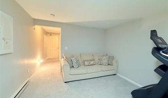 2916 Signature Blvd, Ann Arbor, MI 48103