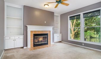 1055 Dogwood Meadows Dr SE, Ada, MI 49301