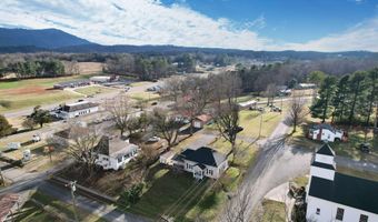 138 Highland Dr, Benton, TN 37307