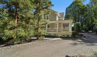 24 Scott Ct, Allendale, NJ 07401