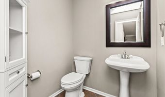 2413 SW 36th St, Ankeny, IA 50023
