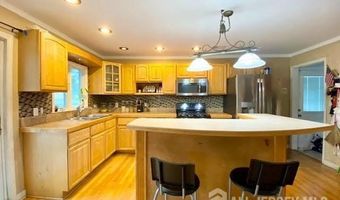 506 Jansen Ave, Avenel, NJ 07001