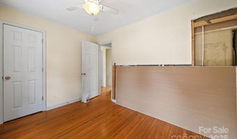 196 Spruce St, Badin, NC 28009