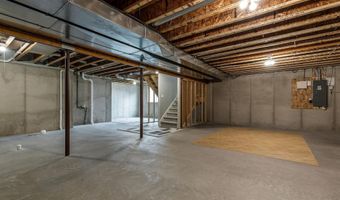 5644 N SUMMERLAND Dr, Appleton, WI 54913