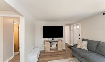 72 Nichols Rd, North Kingstown, RI 02852