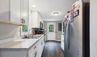 116 E 5TH St, Blades, DE 19973