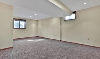 759 Hull Rd, Anoka, MN 55303