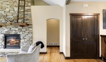 3420 Fairview Ave N, Arden Hills, MN 55112