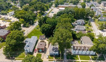 2713 College Ave, Alton, IL 62002