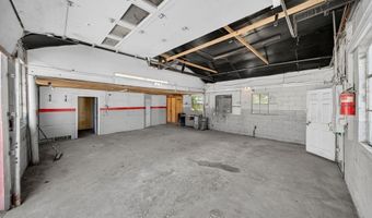 657 Yarmouth Rd, Barnstable, MA 02601