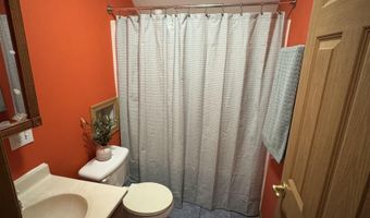 6 County Road 70 E, Bloomfield, IN 47424