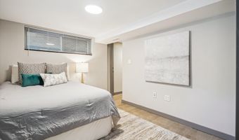 132 N GLADDEN St N, Alexandria, VA 22304