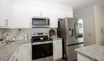1179 Misty Creek Dr, Aberdeen, NC 28315