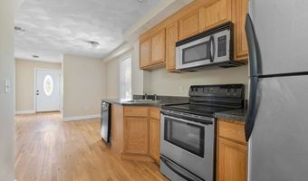 69 Hale St 1, Beverly, MA 01915