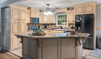 89 Benefield Dr, Attalla, AL 35954