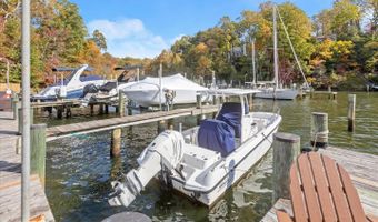 100 ASQUITHOAKS Ln, Arnold, MD 21012