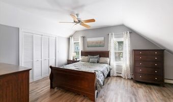 87 Friend St A, Amesbury, MA 01913