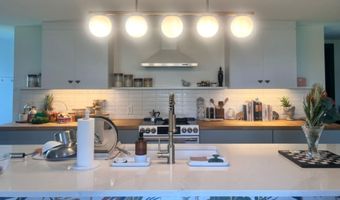 382 S Main St, Alburgh, VT 05440