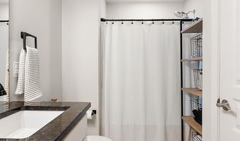 704 Groveland Cir, Ann Arbor, MI 48108