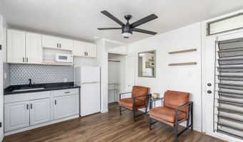 249 Kapili St 402, Honolulu, HI 96815