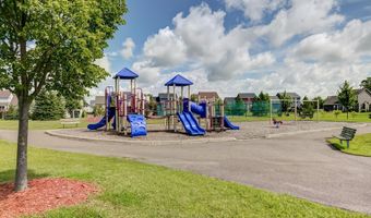 11614 Laketowne Vw, Albertville, MN 55301