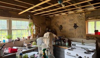 943 N Barnstead Rd, Barnstead, NH 03225