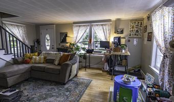 172 Fern St, Bangor, ME 04401