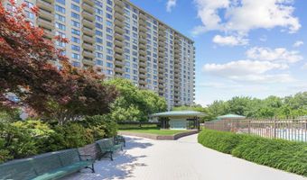 5225 POOKS HILL Rd 220N, Bethesda, MD 20814